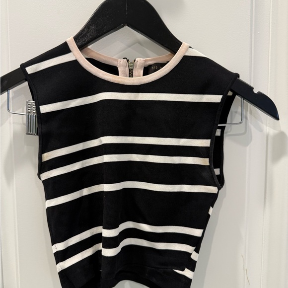 Ted Baker London Onissa crop top size 0 - Picture 3 of 5